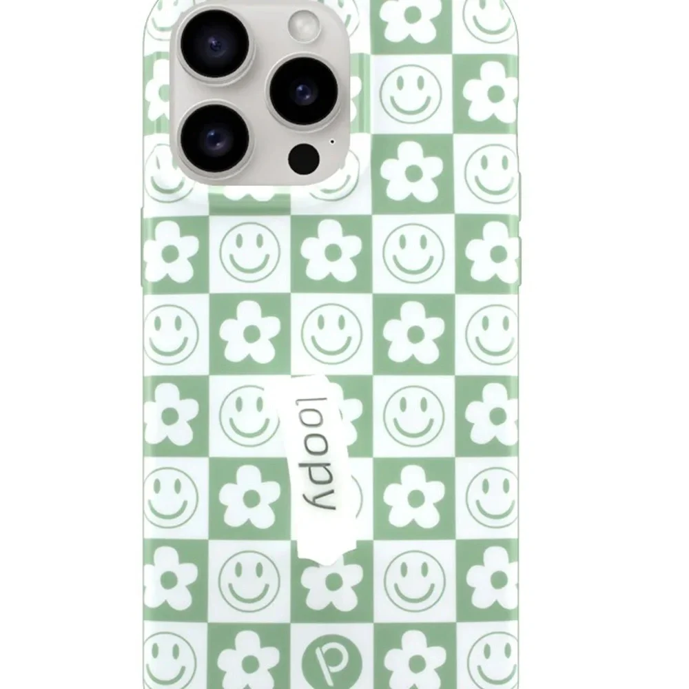 Loopy Case Green & White Checkerboard Smiley Flower Phone Case